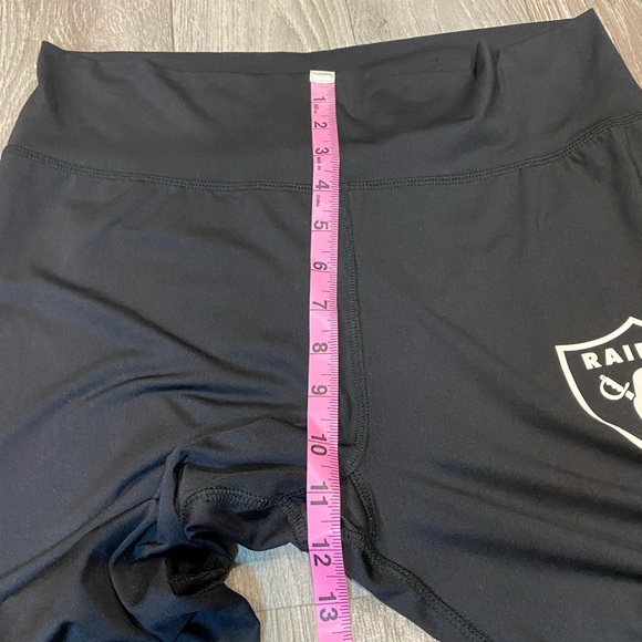 Ladies Raiders Yoga Pants - Picture 6 of 6